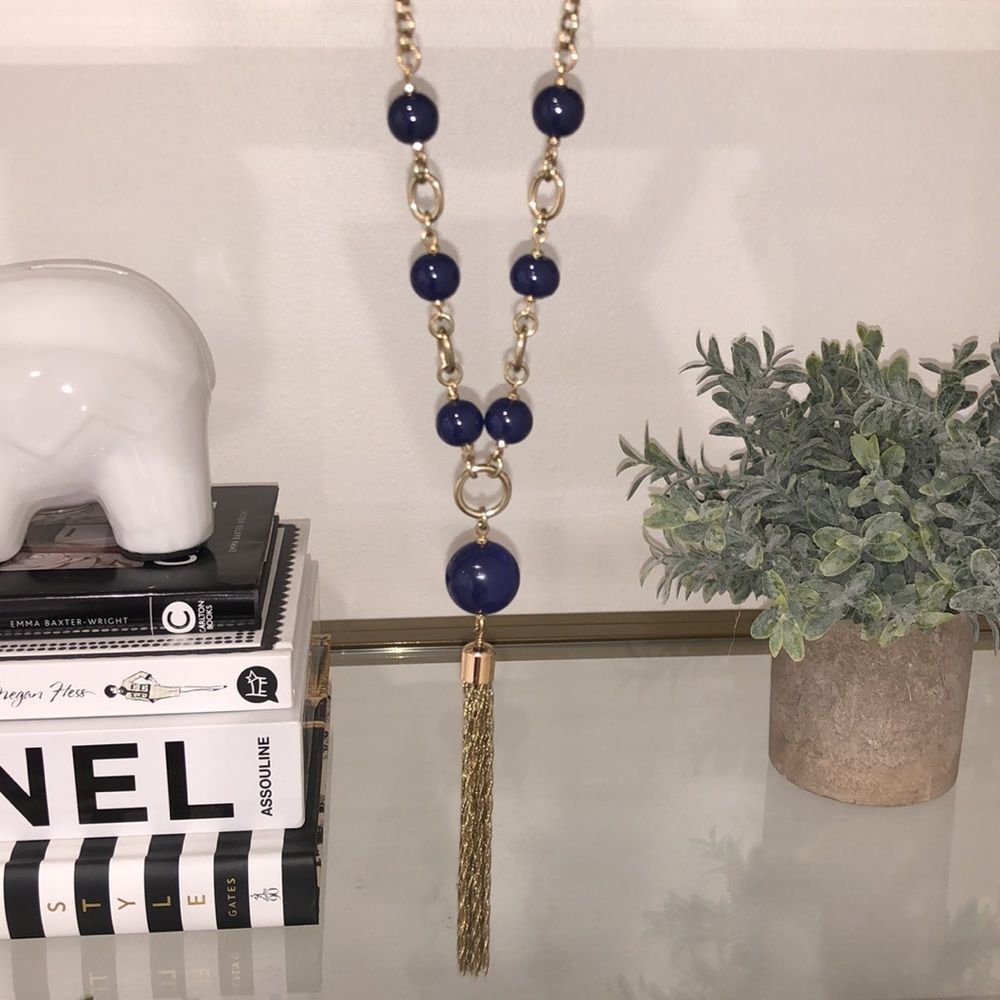 Blue pendant statement necklace